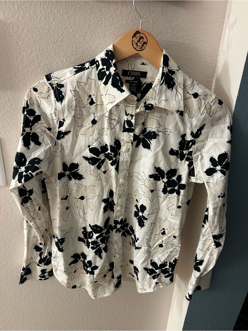 Chaps Men's White Floral Button-Down Shirt size small